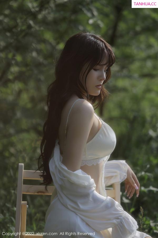许嘉欣  [XiuRen]高清写真图 2022.06.02 No.5098 许嘉欣第11张图片